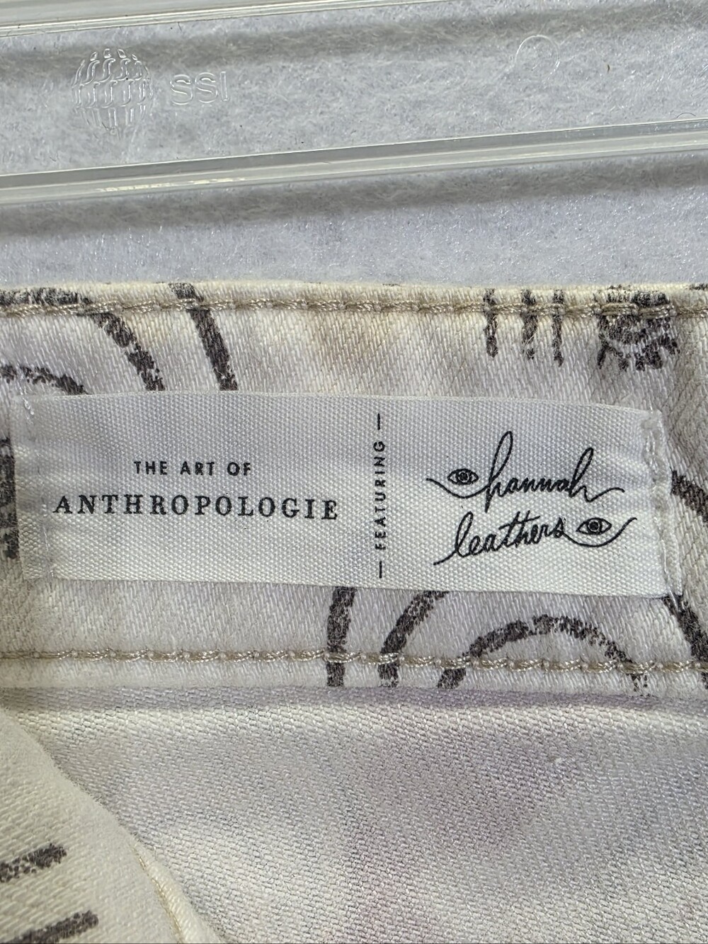 ANTHROPOLOGIE X HANNAH LEATHERS PILCRO RAINBOW PRINT DENIM SHORTS SZ 28 - Picture 7 of 12